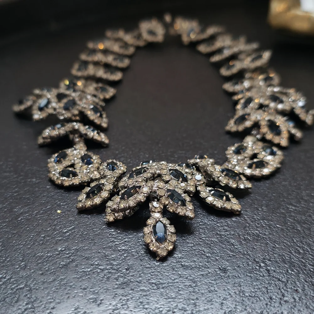 Vintage Kenneth Jay Lane Blue Crystal Flower Collar Necklace - Picture 11 of 11